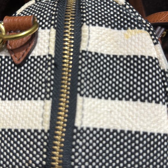 Fossil black stripe satchel/ crossbody. 10” L x 5” W x 8” H - Picture 9 of 10